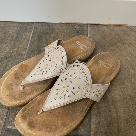 Dansko tan and gold sandals size 41 - Picture 10 of 11